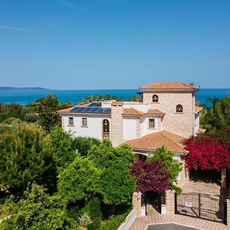 Luxury Villa 5 Bedrooms With Elite Services וילה *