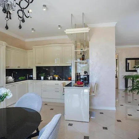 וילה Luxury Villa 5 Bedrooms With Elite Services *