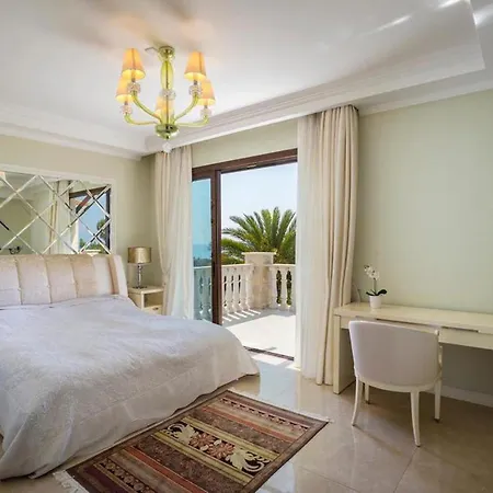 Villa Luxury Villa 5 Bedrooms With Elite Services *